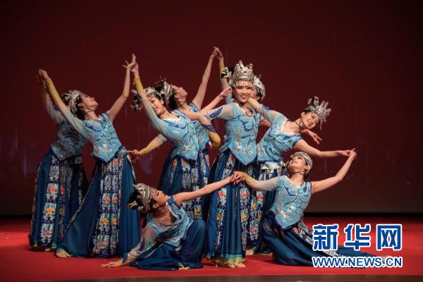 2017最新歌舞团，自然美景的探索之旅