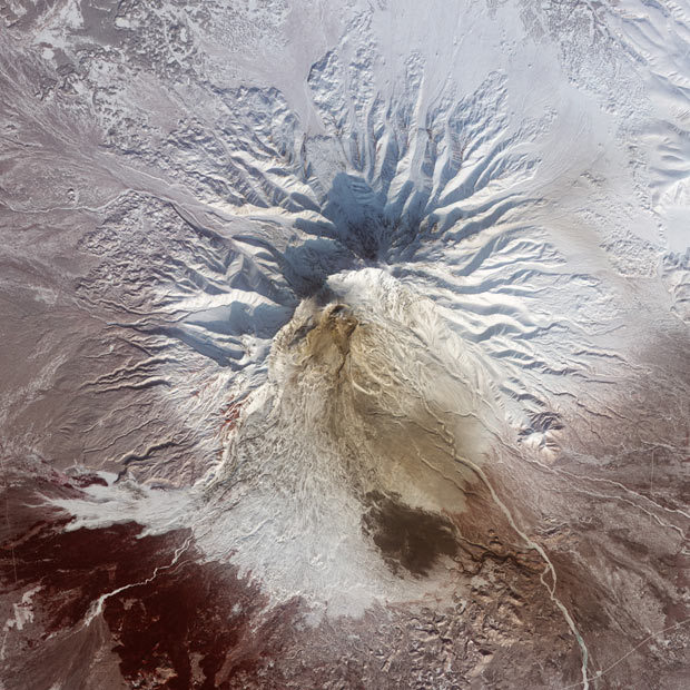 火山喷发最新动态，炽热激情与持续学习之力
